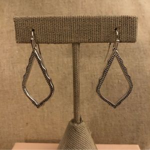 Kendra Scott Sophia earrings in rhodium silver